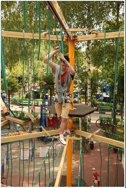 Шестерка из ПЭТ или ПП с 6 нитями длиной 16 мм, предназначенная для детской площадки на открытом воздухе 11