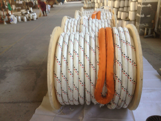 Двойной плетеный полиэстер с покрытием 12 нитей UHMWPE веревки 32 ммx220 м для морской техники